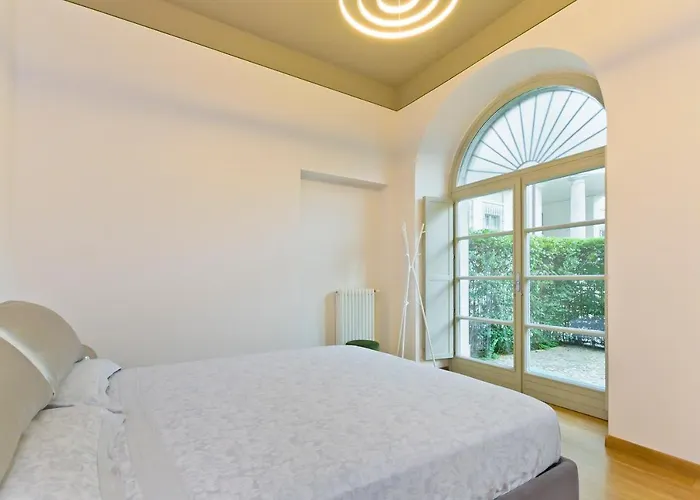 Boutique Apartment Cairoli 30